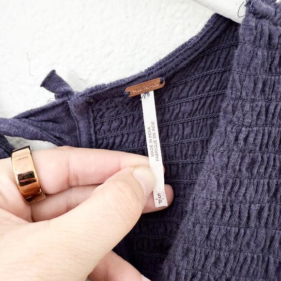 [Free People] Blue Charlotte V-Neck Smocked Open Back Top Puff Sleeves Sz Small - Picture 9 of 11